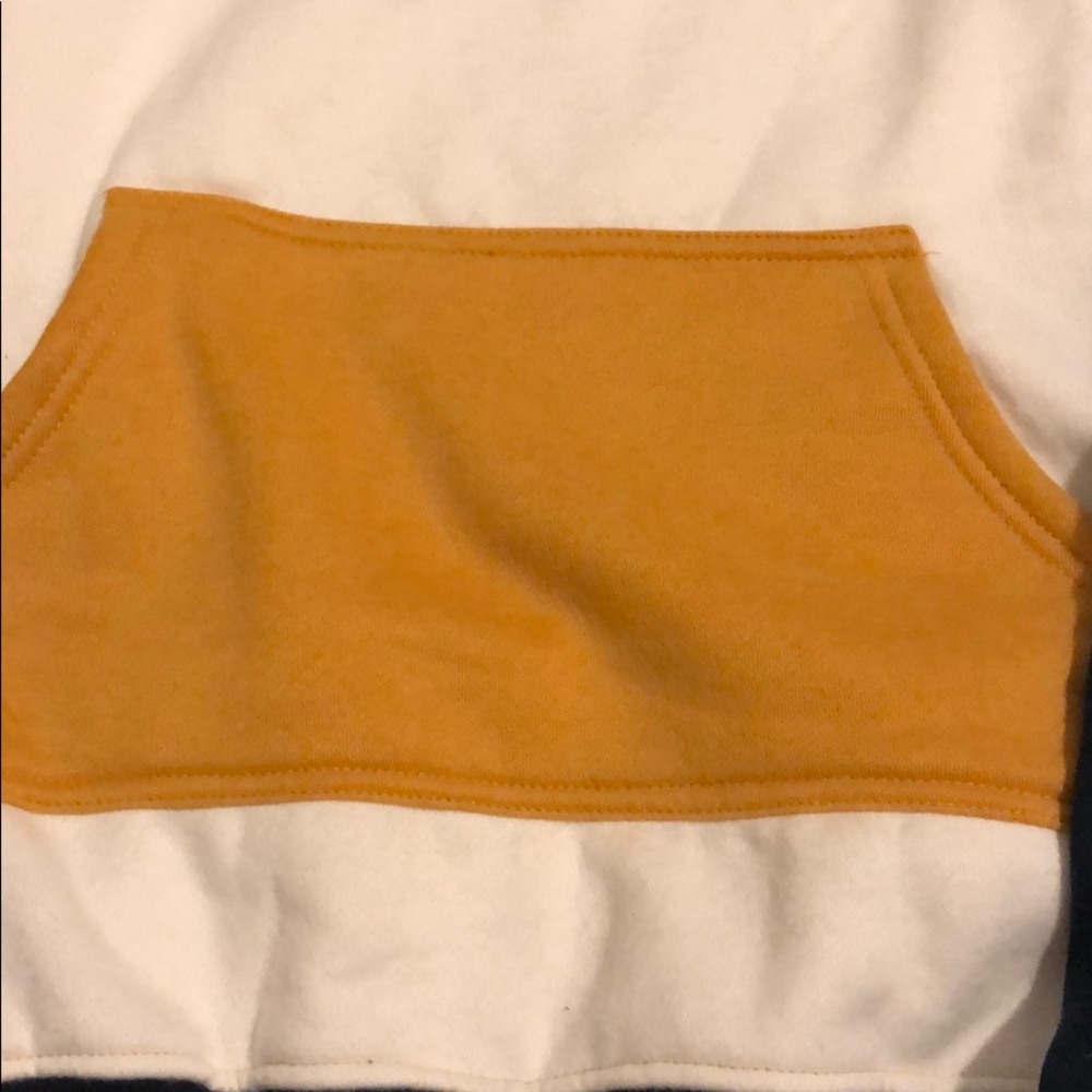 Sweatshirt - Picture 4 of 4